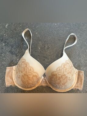 Soma Cream and  Beige Lace T-Shirt Bra - Smooth Molded Cups